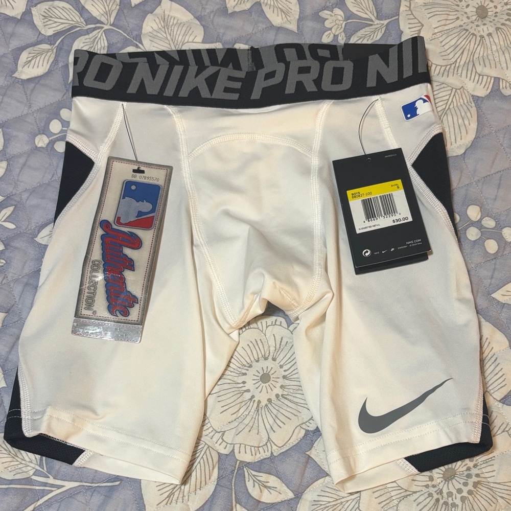 Nike Pro Hyperstrong MLB Baseball Sliding Shorts Tight Fit Youth Size S